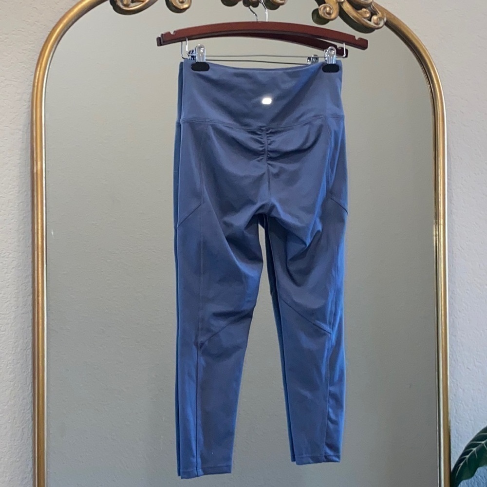 Marika Leggings Ruched Back Size L - Picture 4 of 5